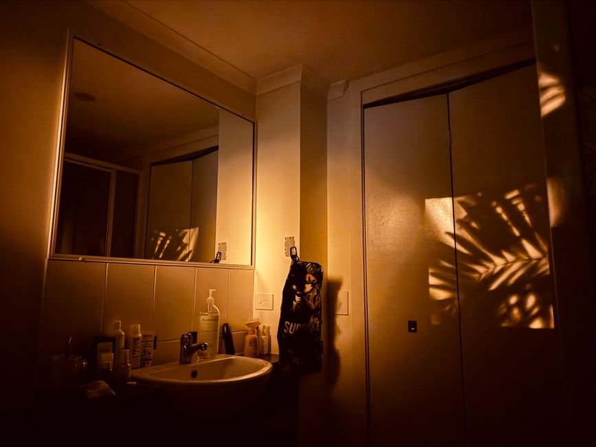 Erro #3: Usar arandela como única fonte de luz do banheiro