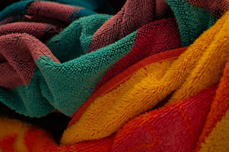 Erro 6: misturar com outras cores vibrantes