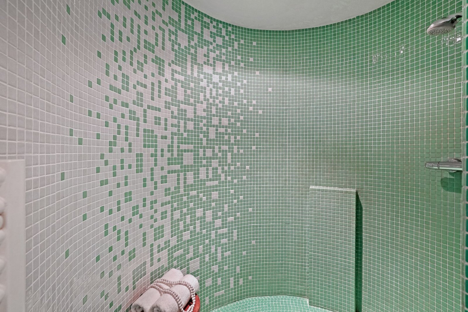 Mosaico no banheiro: 5 erros que arruinam o efeito decorativo