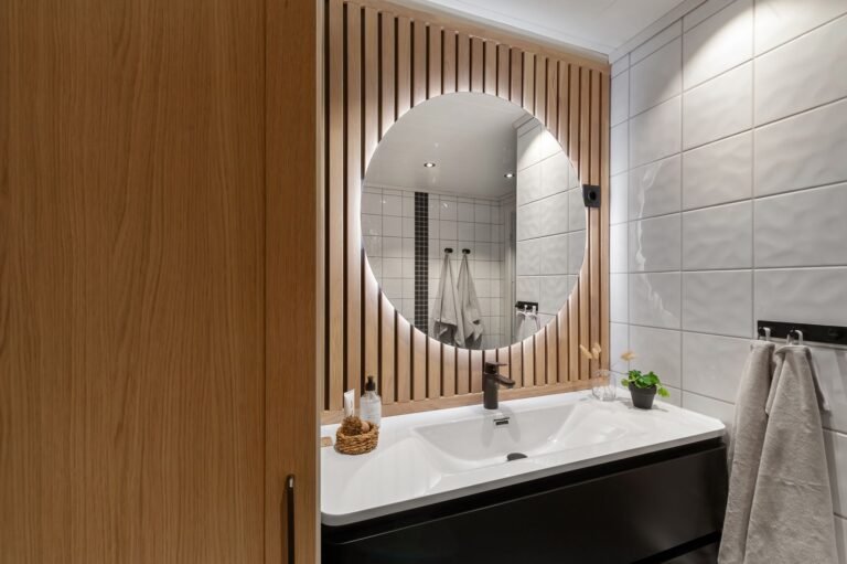Iluminação do banheiro: 5 dicas para cada ambiente