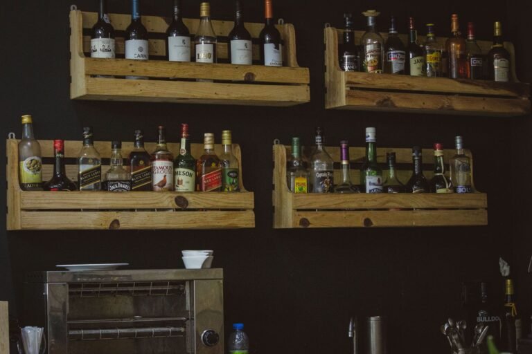 Nicho de Pallet no Banheiro: 5 Ideias Para Fazer Você Mesma